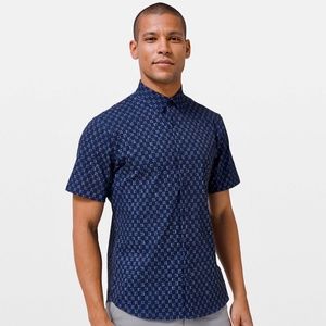 lululemon Buttondown Short Sleeve Shirt